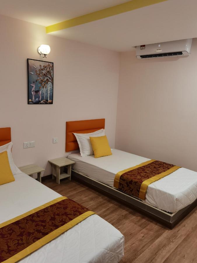 Mornings Hotel Сунгай Петани Екстериор снимка